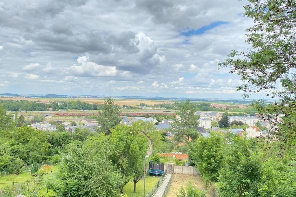 Appartement Rez-De-Chaussee Laon Dış mekan fotoğraf
